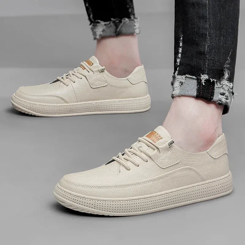 FitVete - Heren Lage Sneakers van Imitatieleer met Geperforeerde Zool, Vetersluiting, Casual Stijl