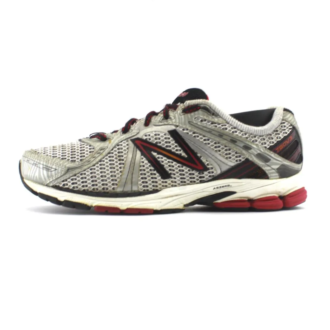 NEW BALANCE 780V3