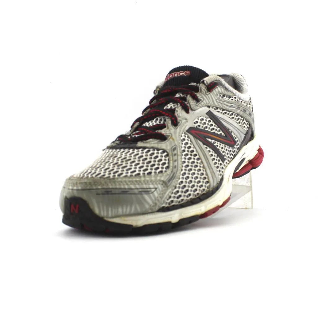 NEW BALANCE 780V3