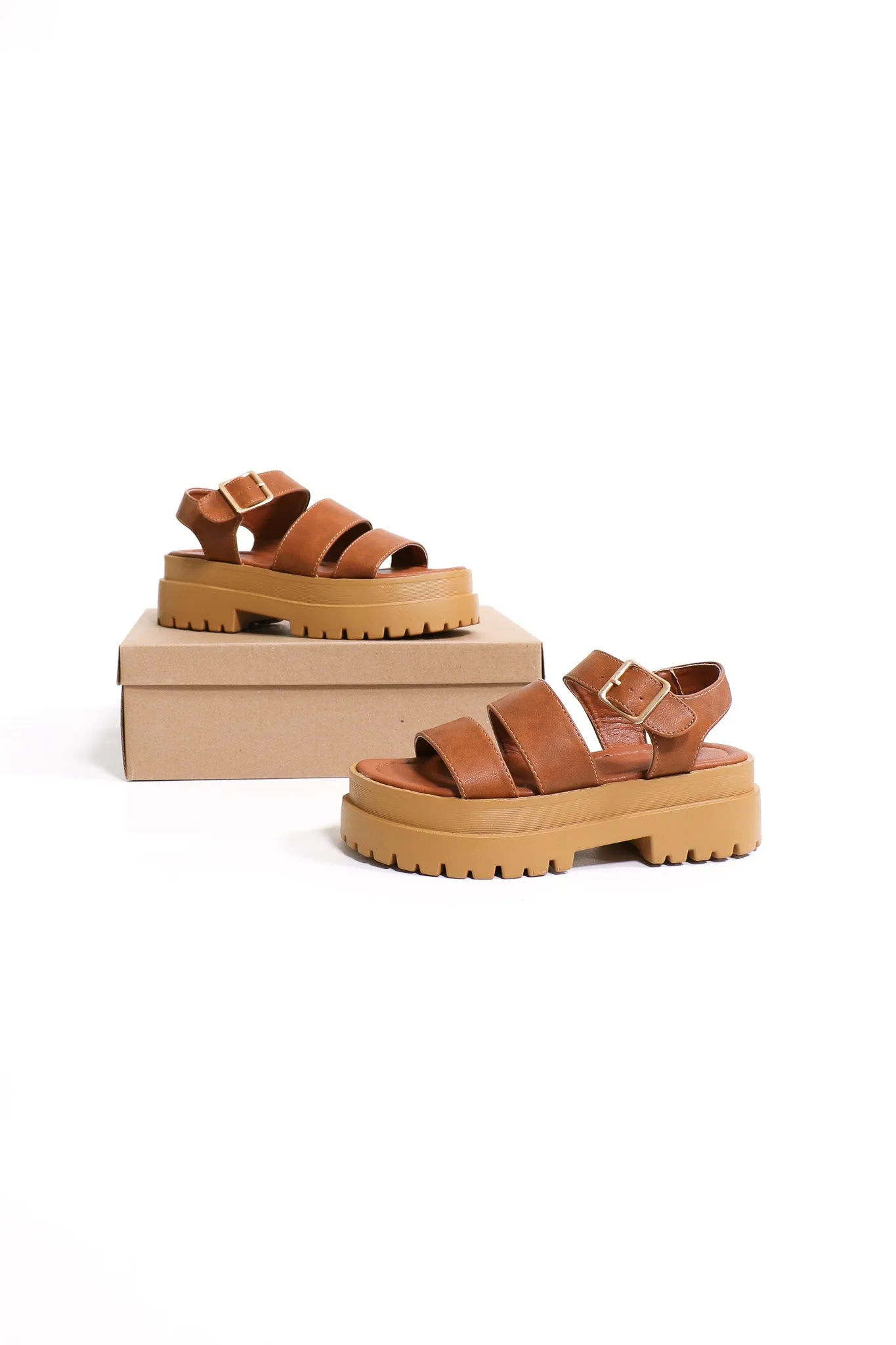 SOMETHING FAMILIAR PLATFORM SANDAL