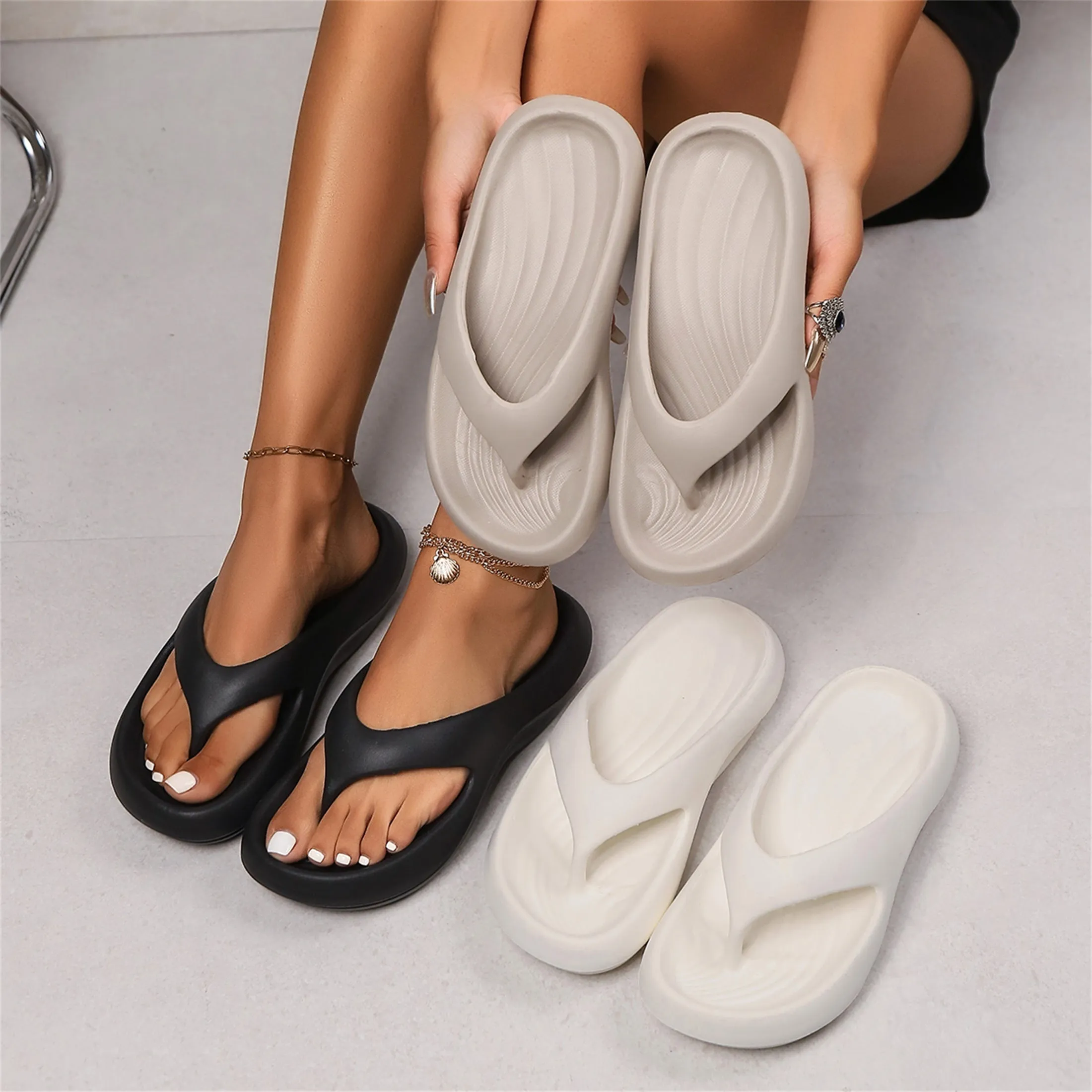 Stylish Casual Solid Color EVA Molded Flip-Flops, Comfortable And Soft